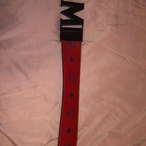 Reversible Mcm belt